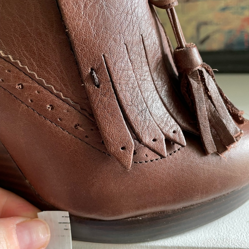 Aldo Sz EU37 Wedge Heel Brown Vintage Style Boots With Tassles - Picture 2 of 7
